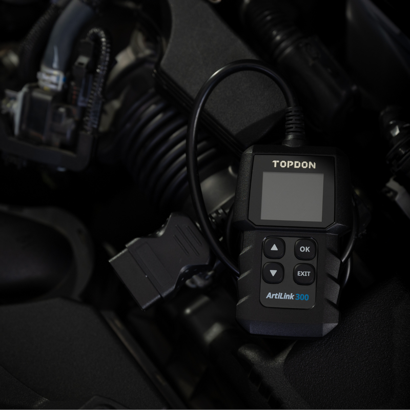 Escáner detector de fallas para auto. Herramienta de exploración de diagnóstico OBD2