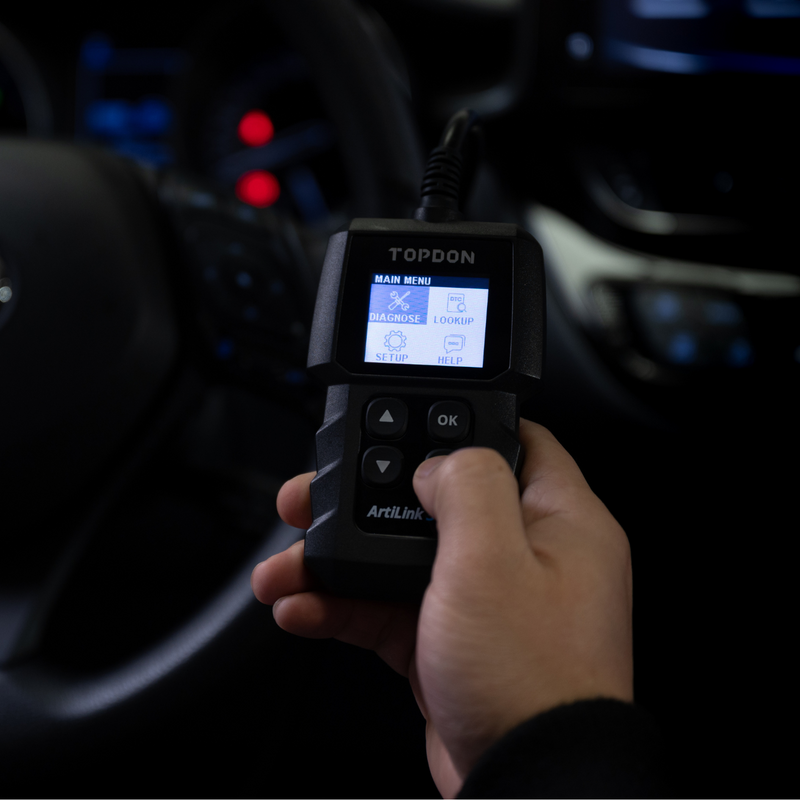 Escáner detector de fallas para auto. Herramienta de exploración de diagnóstico OBD2