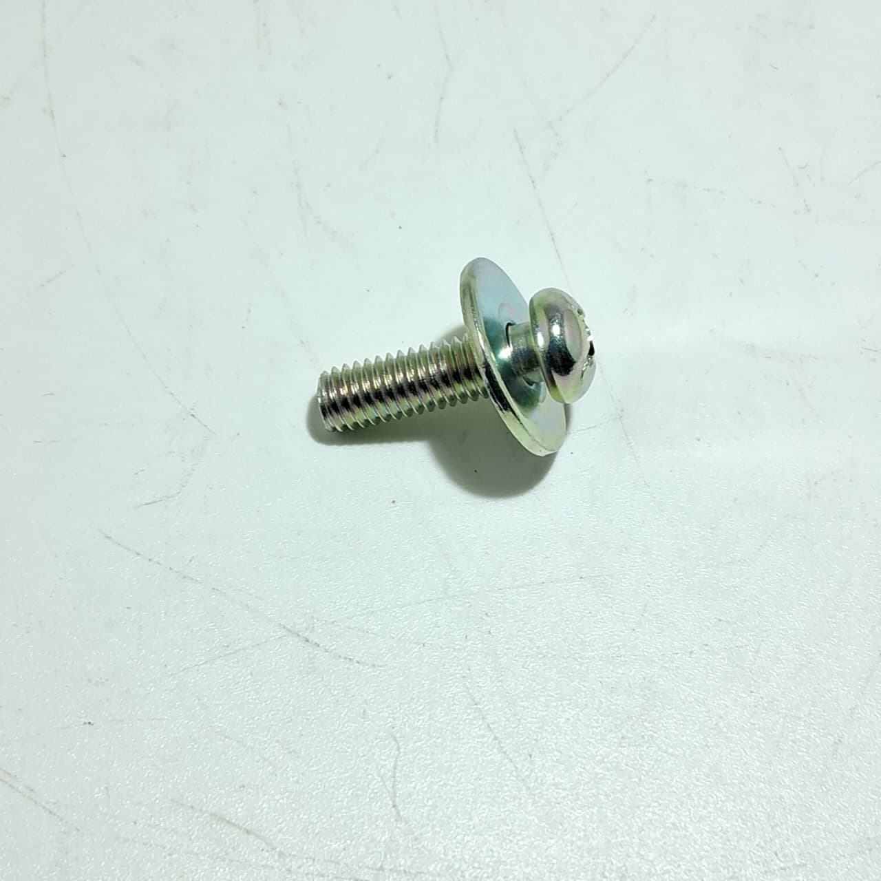 Tornillo M6x20 (ZAFFERANO250)