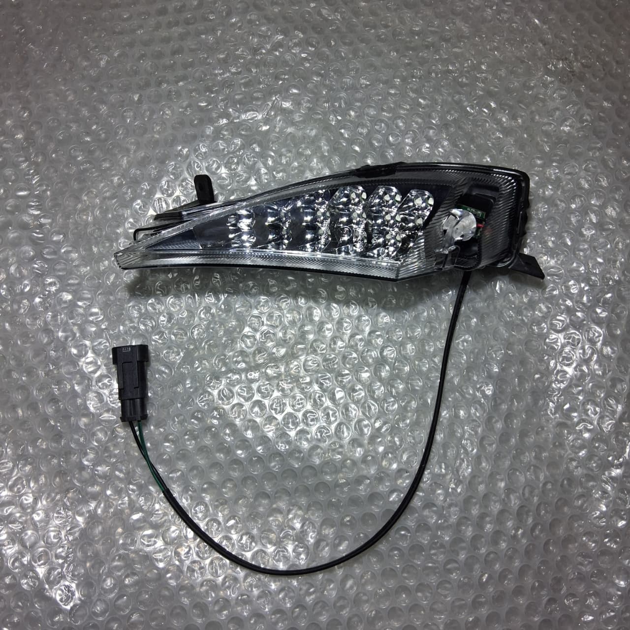 Direccional delantera izquierda (ZAFFERANO250)