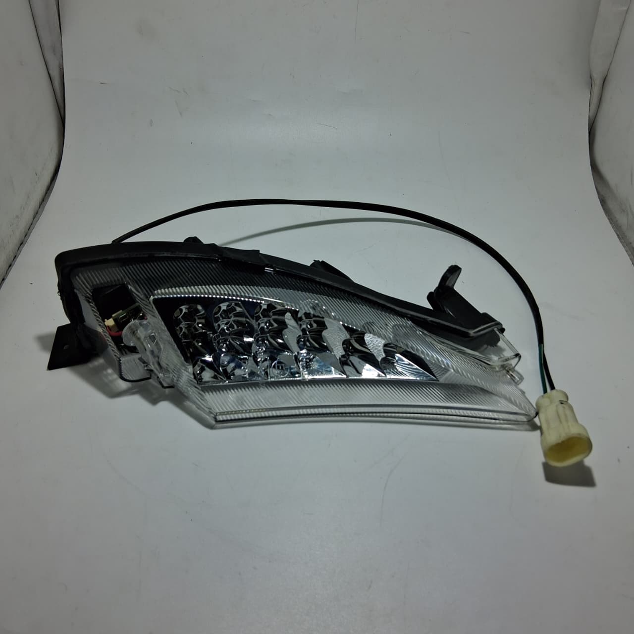 Direccional delantera derecha (ZAFFERANO250)