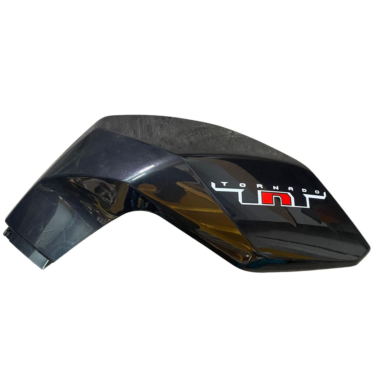 Covertor derecho de tanque Negro con calcomanias (TNT25)