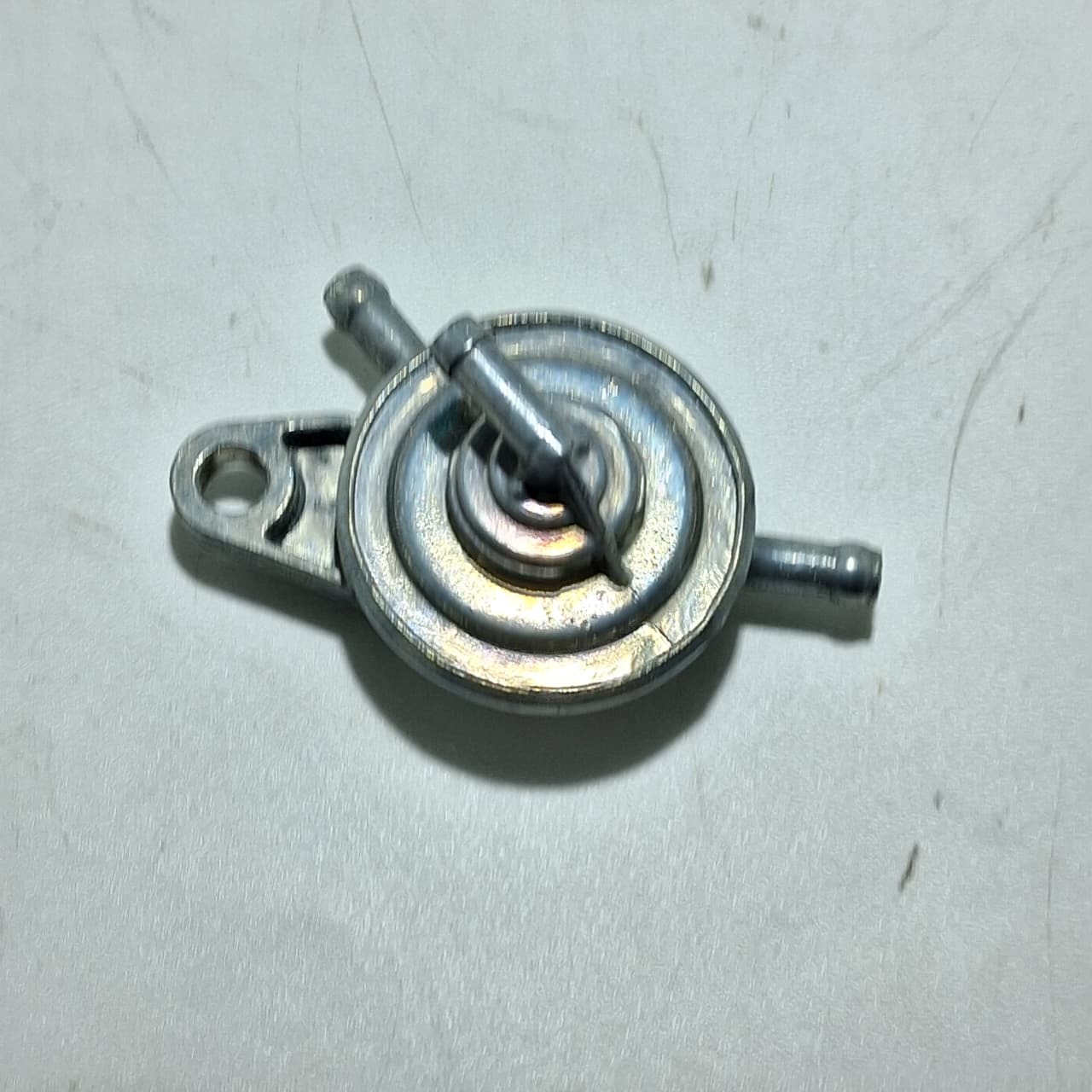 Valvula de combustible (K-BLADE125)