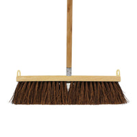 Escobas y recogedores