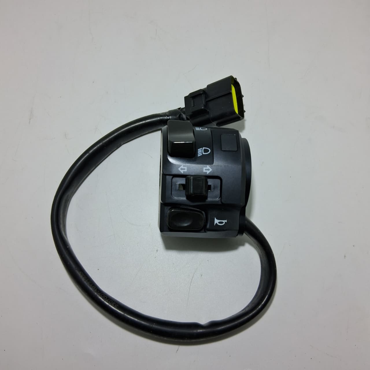 Mandos izquierdos (TNT600)