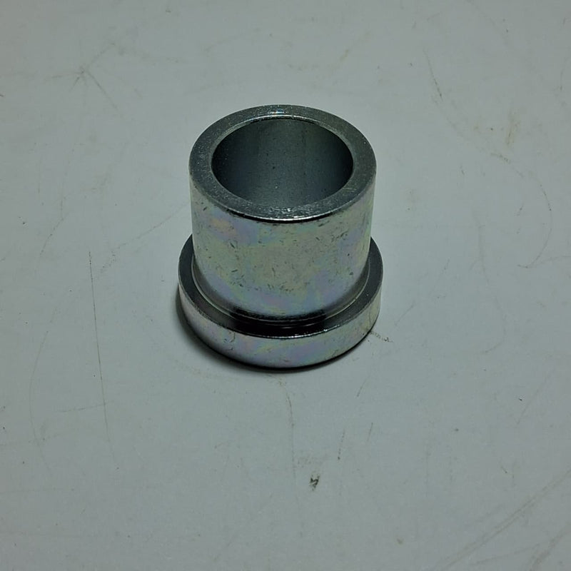 Buje izquierdo de la rueda delantera (LEONCINO500 / TRK502X)