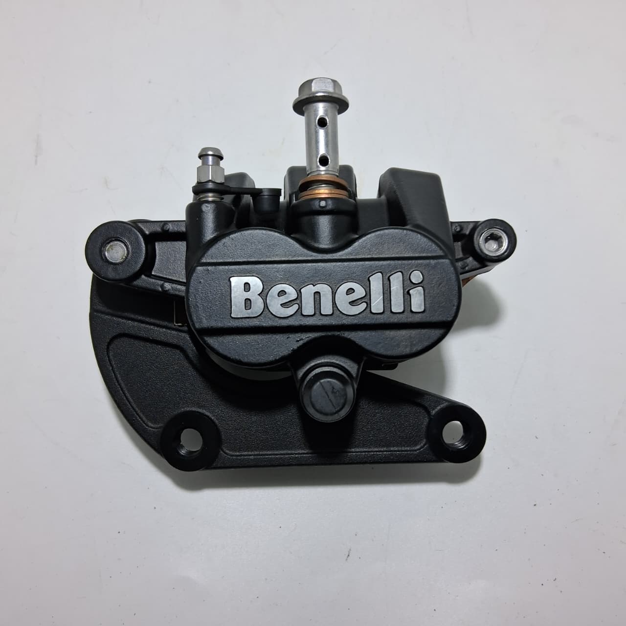 Pinza de freno delantero izquierdo (TRK502X)