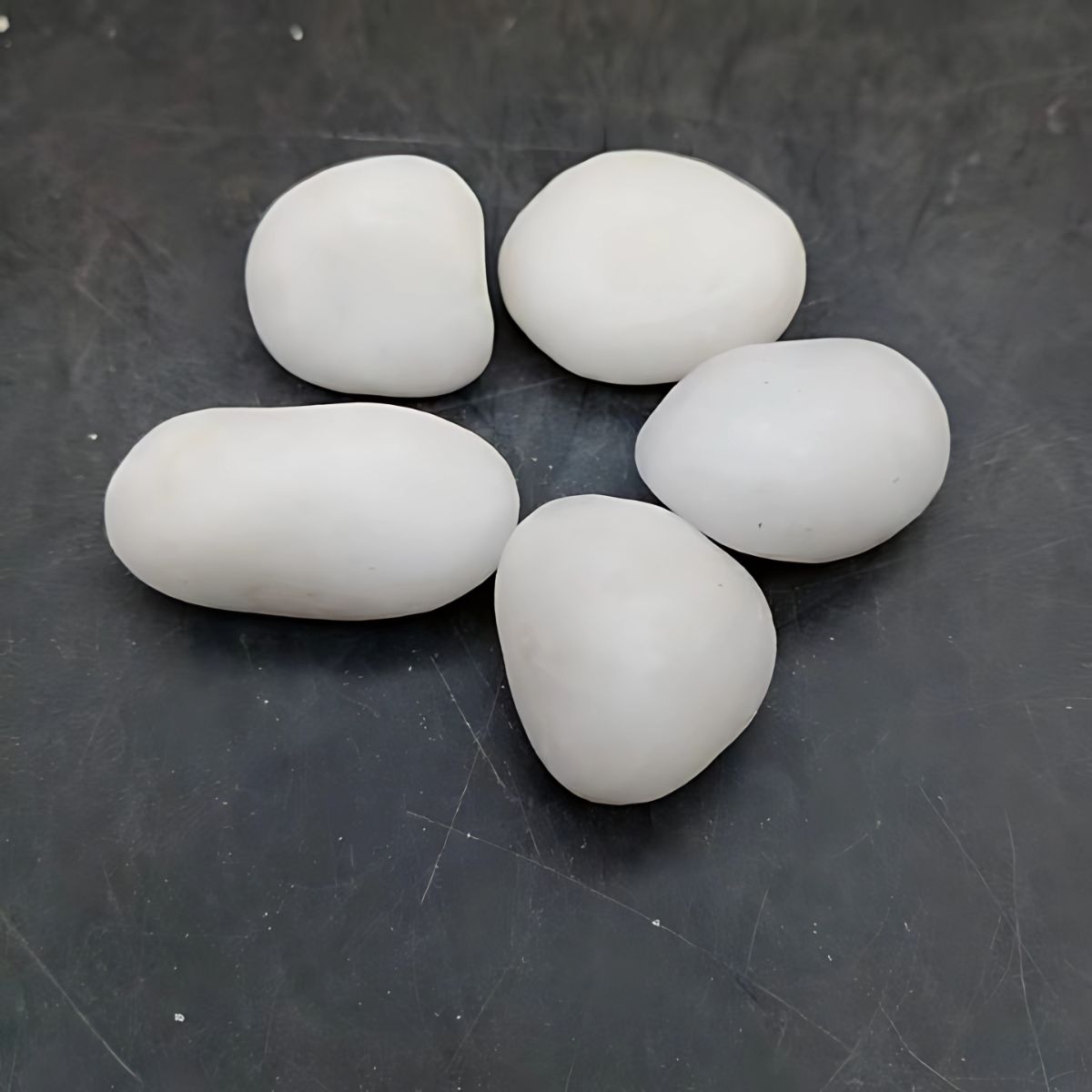 Piedra Decorativa Mármol Blanco Pulido para Jardín, Macetas, Decoración. (500 gramos). 20-30mm