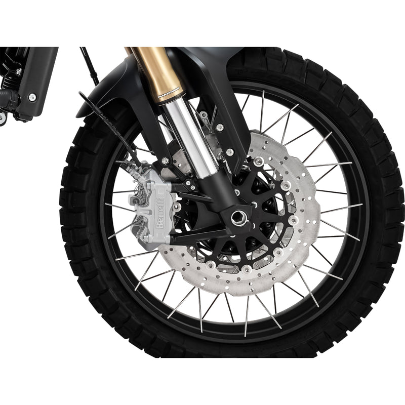 Benelli Leoncino Trail 800. 754cc Motor Bicilindrico enfriado por liquido.
