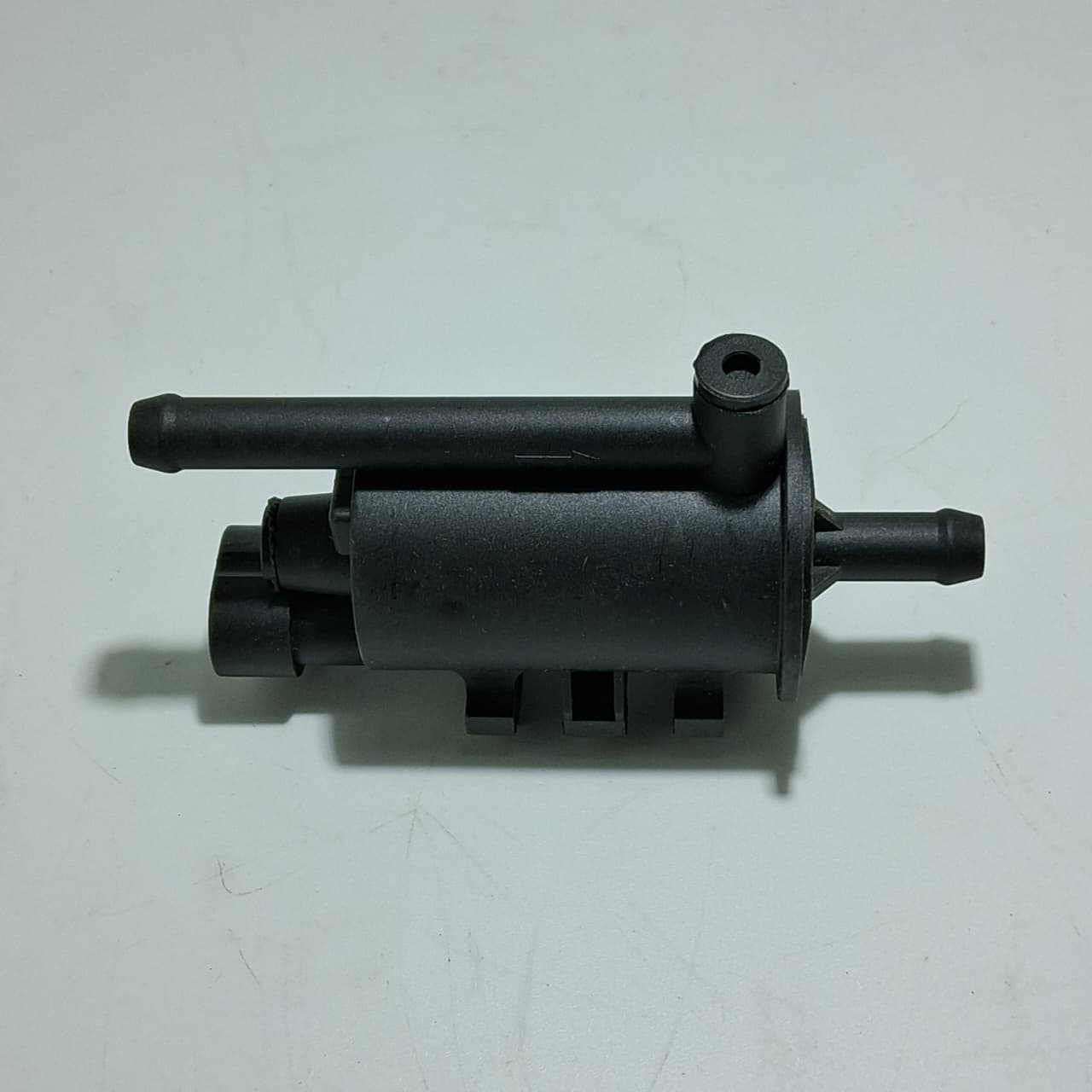 Valvula solenoide (TNT135, TNT25, TRK251, LEONCINO250,  302S, LEONCINO500, TRK502X, TNT600, 752S)