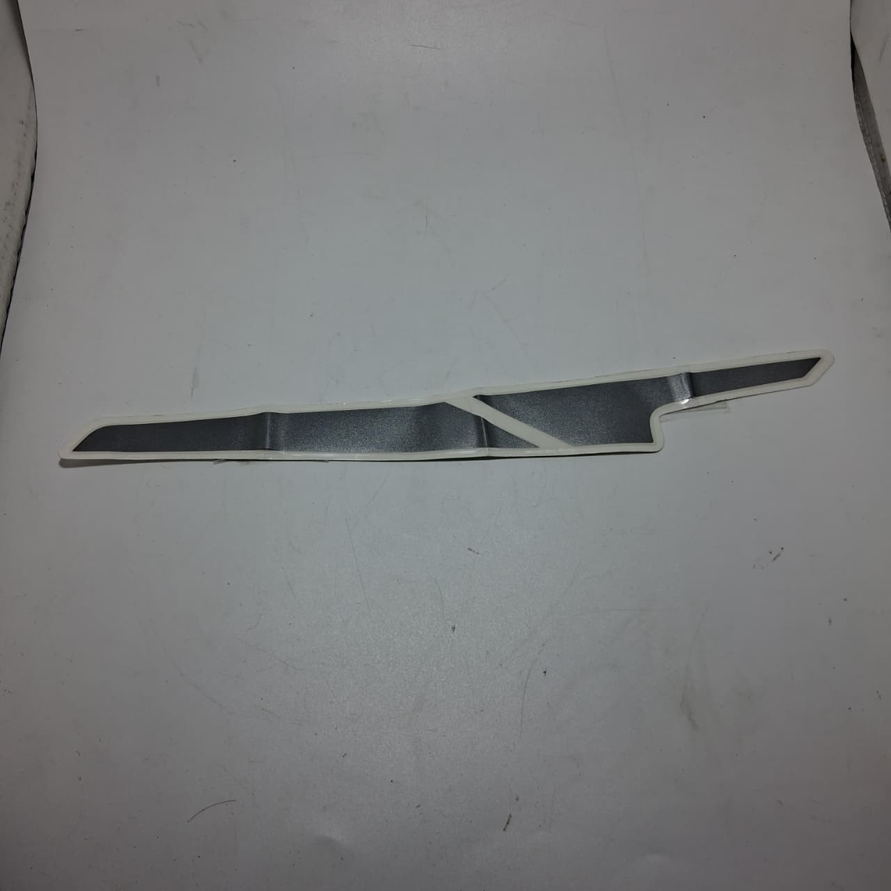 Calcomania placa decorativa frontal derecha (TRK502X)