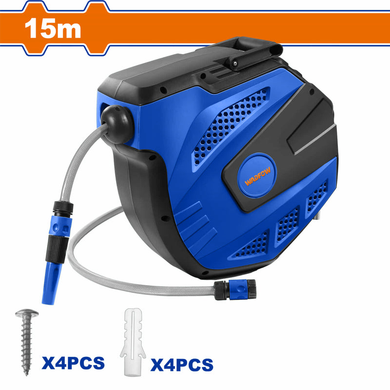 Manguera de agua con carrete retráctil 15+1.5m. Tamaño: 1/2" . Presión 150PSI.