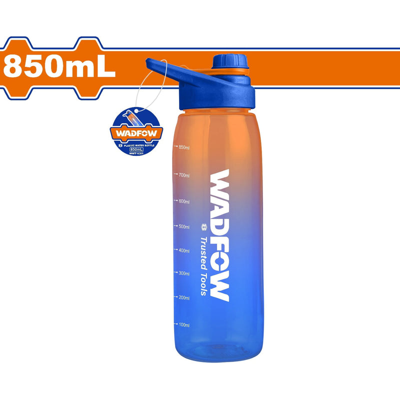 Botella plástica de agua 850ml. Libre de BPA. Desmontable y lavable, fácil de limpiar.