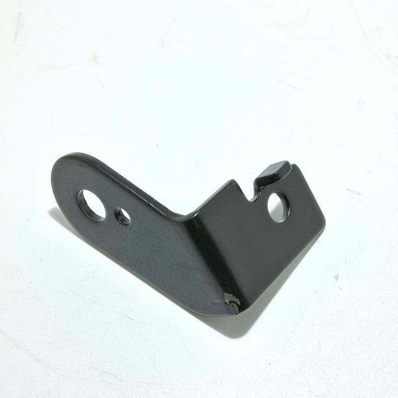Soporte de direccional delantera izquierda (TX200)