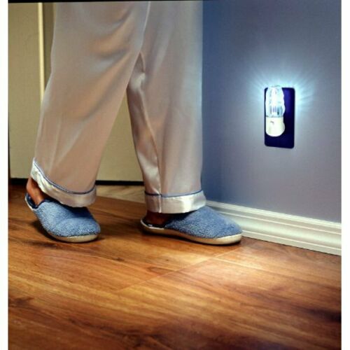 Lampara led automática de enchufe