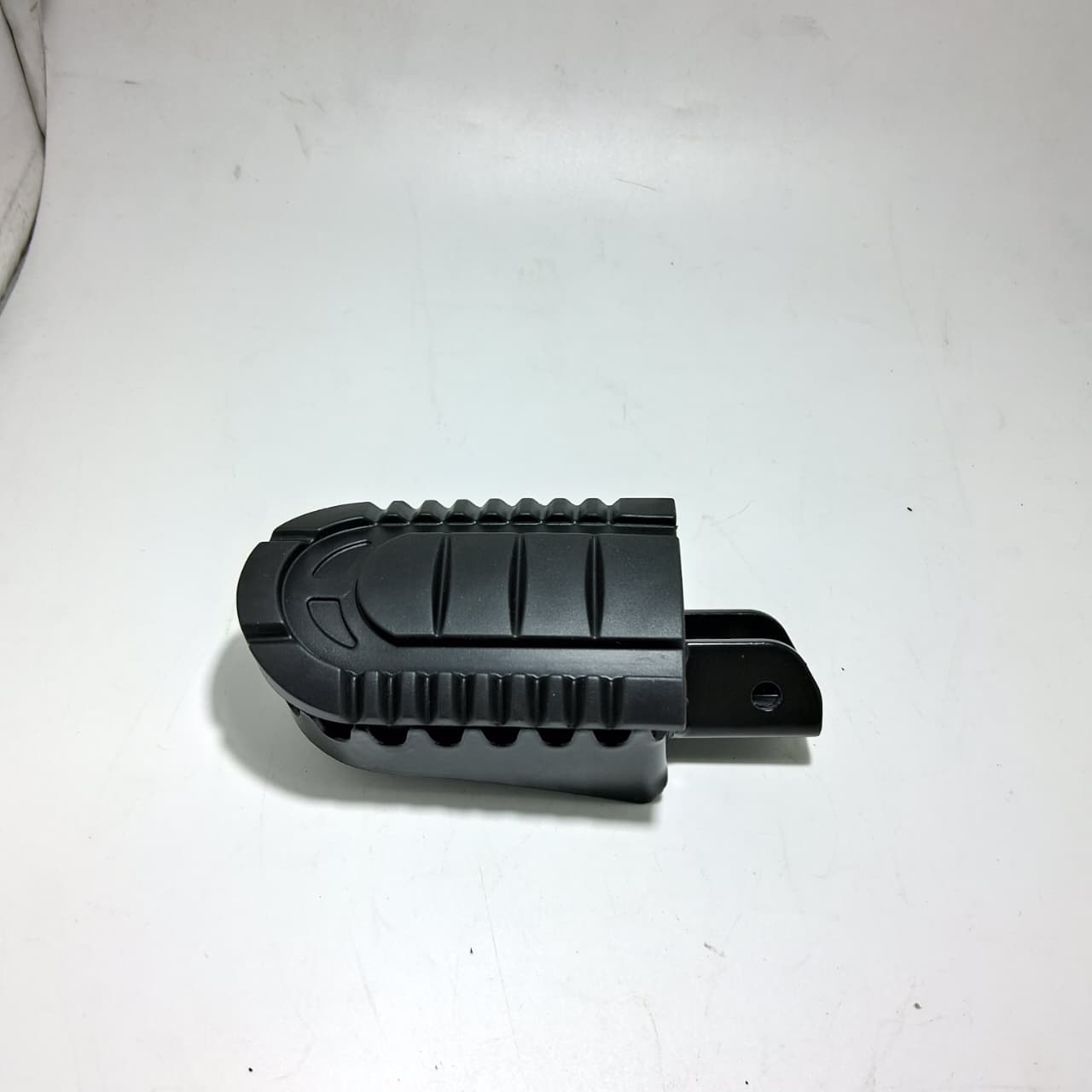 Posapie delantero derecho (TRK251 / TRK502X)