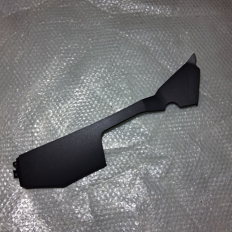 Faldon izquierdo negro (K-BLADE125)