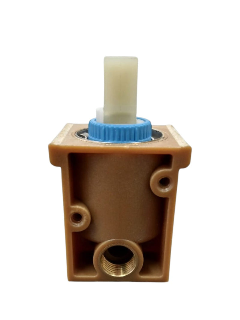 Válvula para dispensador de agua filtrada con base crema para IBK-01