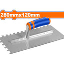 Llana de Yeso con dientes (mango de plástico) 280mmx120mm. Dientes 10x10.