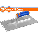 Llana de Yeso con dientes (mango de plástico) 280mmx120mm. Dientes 10x10.