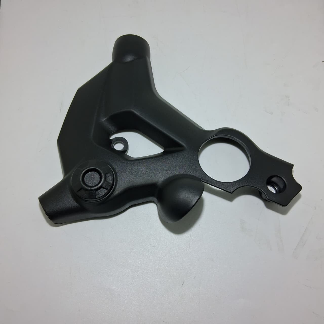 Protector de chasis derecho II (TRK502X)