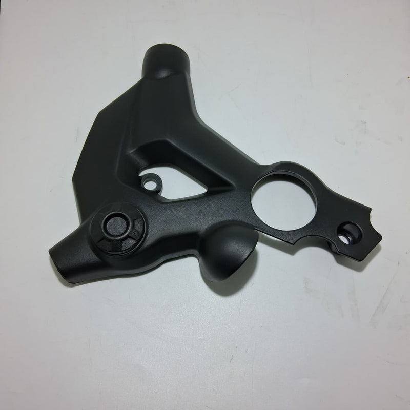 Protector de chasis derecho II (TRK502X)