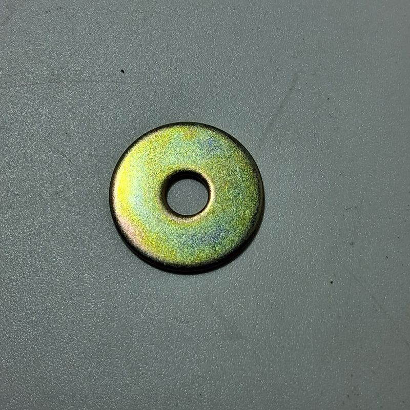 Arandela de montaje de tanque de combustible (TNT150 / TNT25 / LEONCINO500)