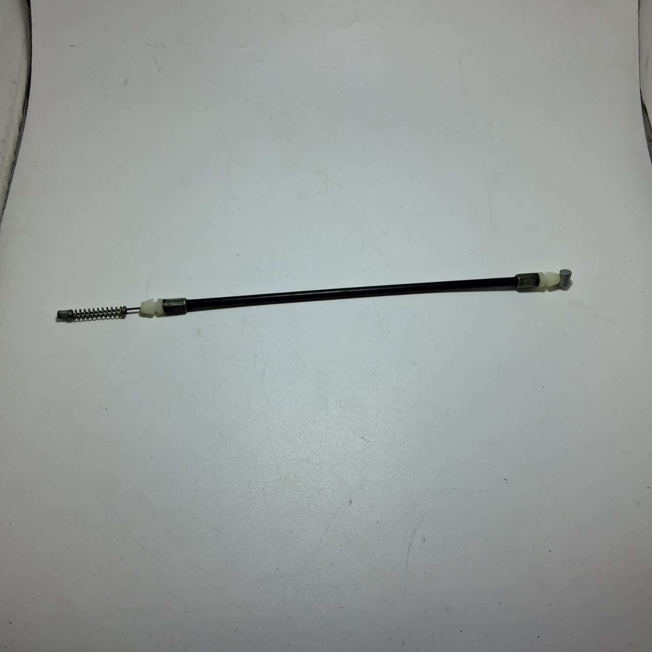 Cable de apertura del asiento (TNT135 / TNT150)