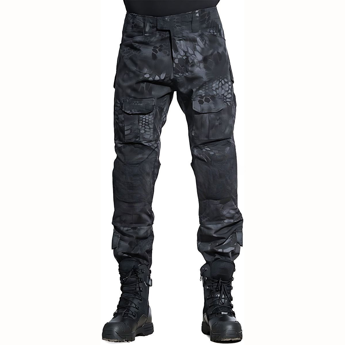 Pantalones tácticos con bolsillos para hombre. Atuendo militar. Camuflaje.