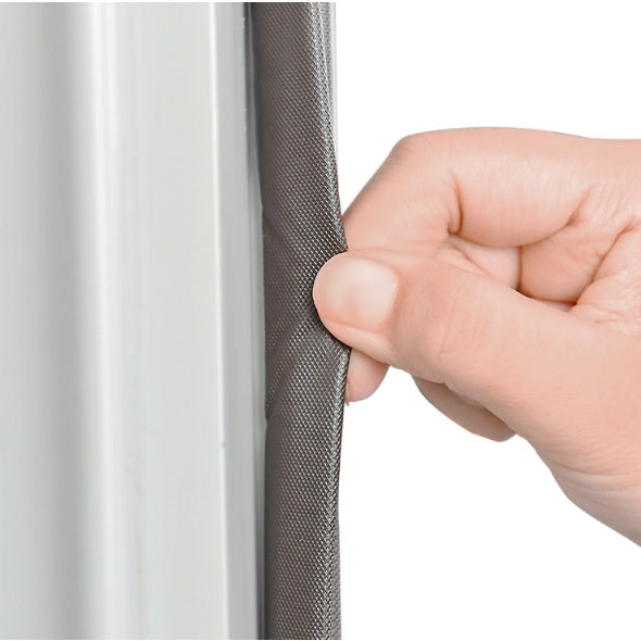 Espuma aislante de ruido para puertas y ventanas. (2 metros)