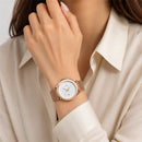 Naviforce Reloj Analógico Rose Gold con Esfera Blanca, Correa de Malla de Acero Inoxidable, Diámetro de 32 mm y Resistencia al Agua 3 ATM.