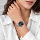 Naviforce Reloj Analógico Plateado con Esfera Negra y Correa de Acero Inoxidable, Diámetro de 34 mm, Cristal Mineral Endurecido, Calendario y Resistencia al Agua 3 ATM.