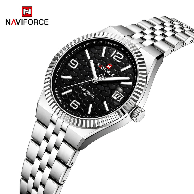 Naviforce Reloj Analógico Plateado con Esfera Negra y Correa de Acero Inoxidable, Diámetro de 35 mm, Cristal Mineral Endurecido, Calendario y Resistencia al Agua 3 ATM.