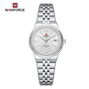 Naviforce Reloj Analógico Plateado con Esfera Blanca y Correa de Acero Inoxidable, Diámetro de 35 mm, Cristal Mineral Endurecido, Calendario y Resistencia al Agua 3 ATM.