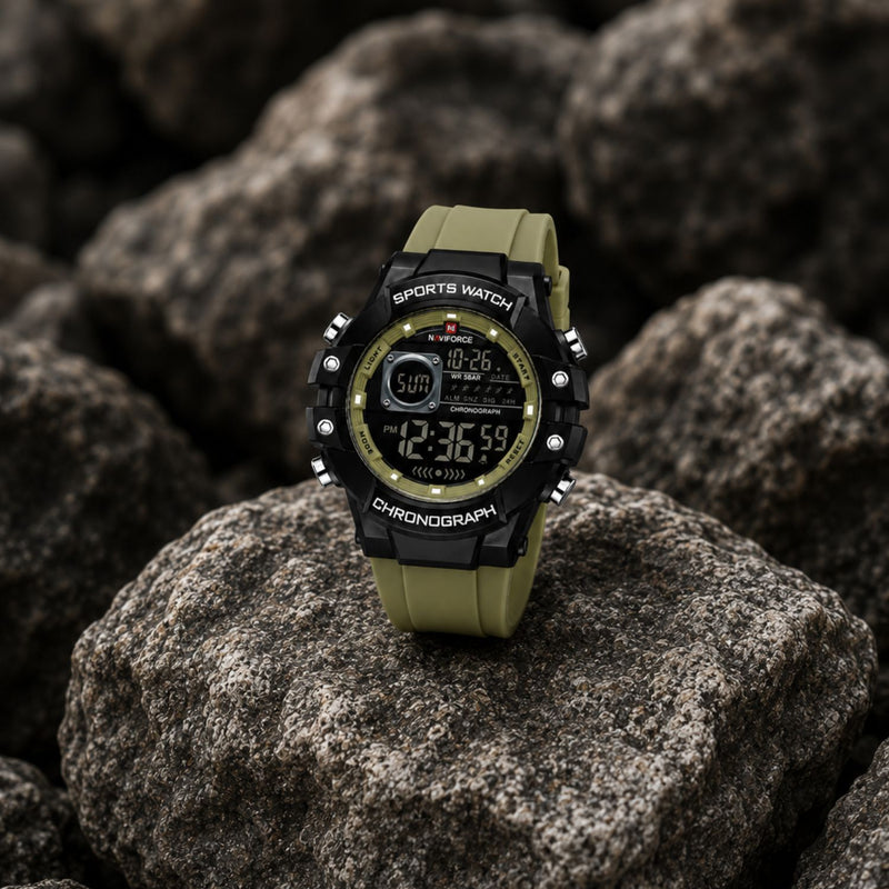 Naviforce Reloj Digital Verde con Negro, Correa de Silicona, Diámetro de 48 mm, Cristal Acrílico HD y Resistencia al Agua 5 ATM.