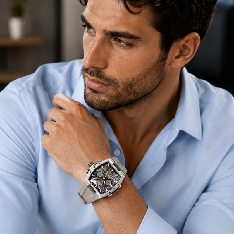 Naviforce Reloj Cronógrafo Gris Claro con Correa de Silicona, Diámetro de 47 mm, Cristal Acrílico HD y Resistencia al Agua 5 ATM.