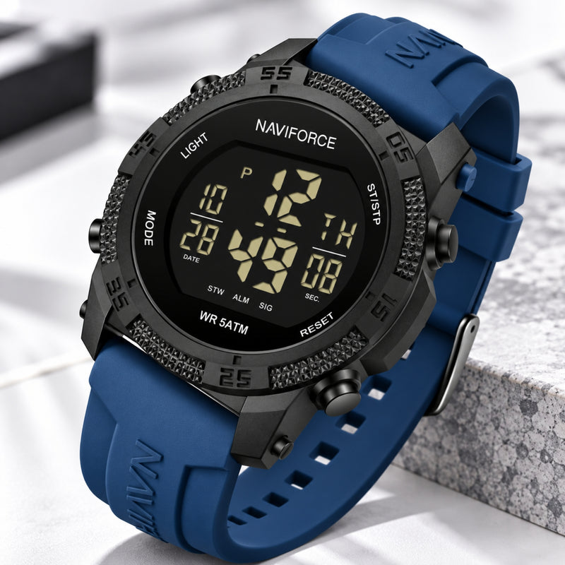 Naviforce Reloj Digital Negro con Detalles Azules, Correa de Silicona, Diámetro de 45 mm, Cristal Acrílico HD y Resistencia al Agua 5 ATM.