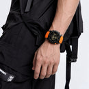 Naviforce Reloj Digital Naranja con Detalles Negros, Correa de Silicona, Diámetro de 45 mm, Cristal Acrílico HD y Resistencia al Agua 5 ATM.