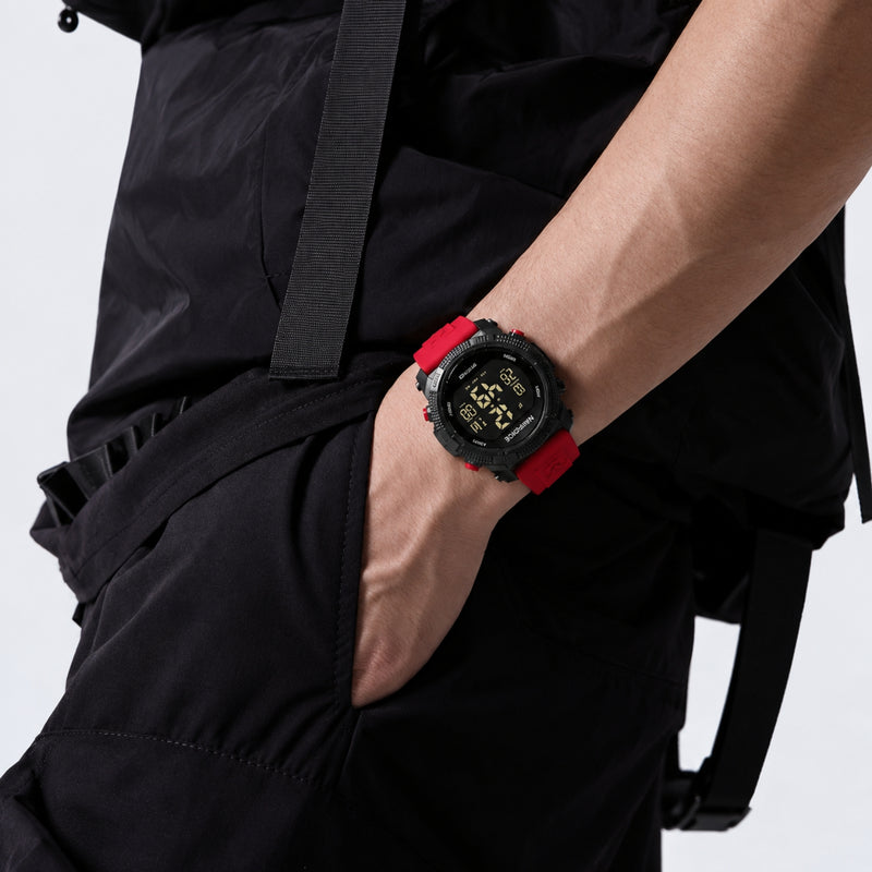 Naviforce Reloj Digital Negro con Detalles Rojos, Correa de Silicona, Diámetro de 45 mm, Cristal Acrílico HD y Resistencia al Agua 5 ATM.