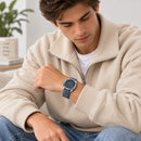 Naviforce Reloj Analógico Plateado con Esfera Azul y Correa Azul de Cuero PU, Diámetro de 45 mm, Cristal Mineral Endurecido, Calendario y Resistencia al Agua 3 ATM.