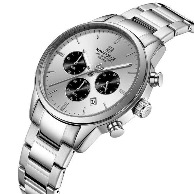 Naviforce Reloj de Cuarzo Blanco y Plateado 3 ATM con Cronógrafo, Correa de Acero Inoxidable y Diámetro de 42mm.