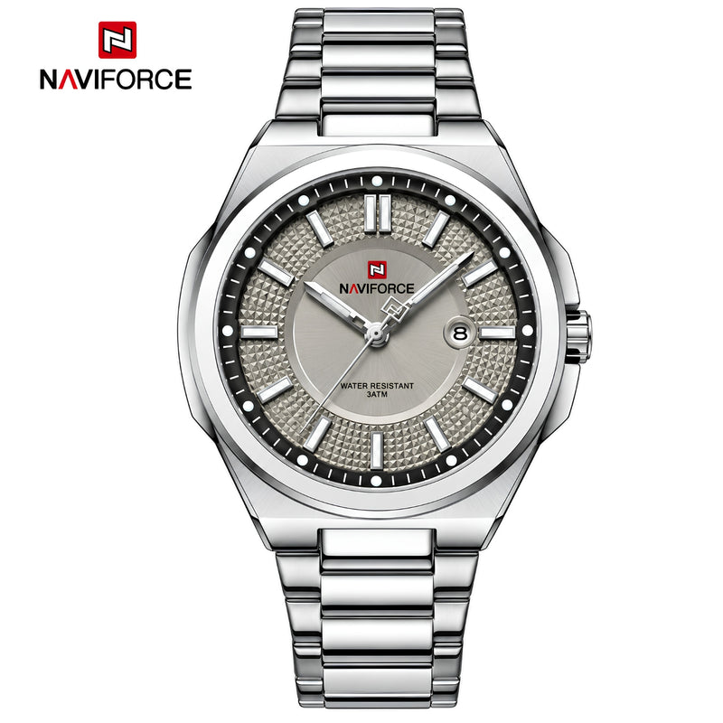 Naviforce Reloj Analógico Plateado con Esfera Gris y Correa de Acero Inoxidable, Diámetro de 43 mm y Resistencia al Agua 3 ATM.