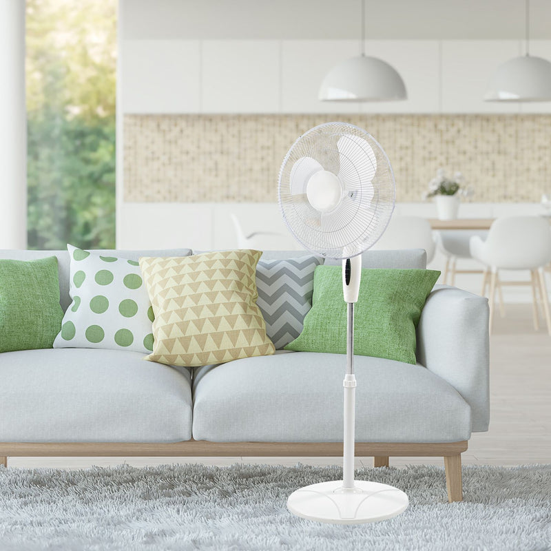 Abanico de Pedestal de 16" 45W 120V 3 velocidades. Velocidad del viento: 4.7