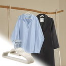 Perchas Ganchos Aterciopeladas Antideslizantes Para Ropa. Resistentes de material velvet aterciopelado gamuza Multiuso Para Clóset. Color Blanco (Pack De 10 unidades).