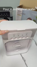 Ventilador De Escritorio Con Agua Y Hielo 600 Ml. Mini Abanico, Humidificador Y Difusor De Aroma 110V. Color Negro.
