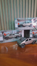 Juguete Carro Tesla Eléctrico A Escala 1:30 Con Control Remoto. Camioneta Con Base De Carga Para Niños (19×7.5×6.7Cm). Cybertruck.