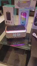 Reloj Despertador Digital Con Bocina Bluetooth. Cargador Inalámbrico Para Celulares. Radio FM Y Temporizador. Lampara De Noche