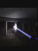 Linterna De Mano Recargable Con Enfoque Ajustable Y Resistencia Al Agua. Ideal Para Camping Y Emergencias.