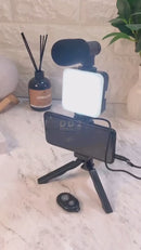 Trípode Con Luz LED Y Micrófono. Kit De Video Profesional Con Bluetooth. Soporte Automático Para Streaming Y Vlogs.
