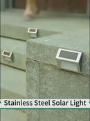 Luces LED Con Panel Solar Para Escaleras Exteriores (Pack De 2 Pzas). Luz Cálida Amarilla 3 LED En Acero Inoxidable De Pared O Escalera.